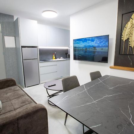 חוויה בכיכר גולד Appartement Netanja Buitenkant foto